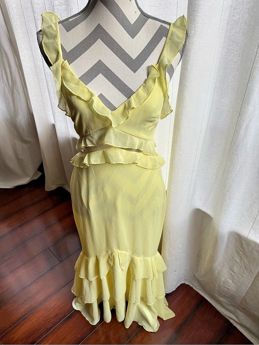 SweetPot Maxi Ruffle Dress in Yellow Size 4 Like New